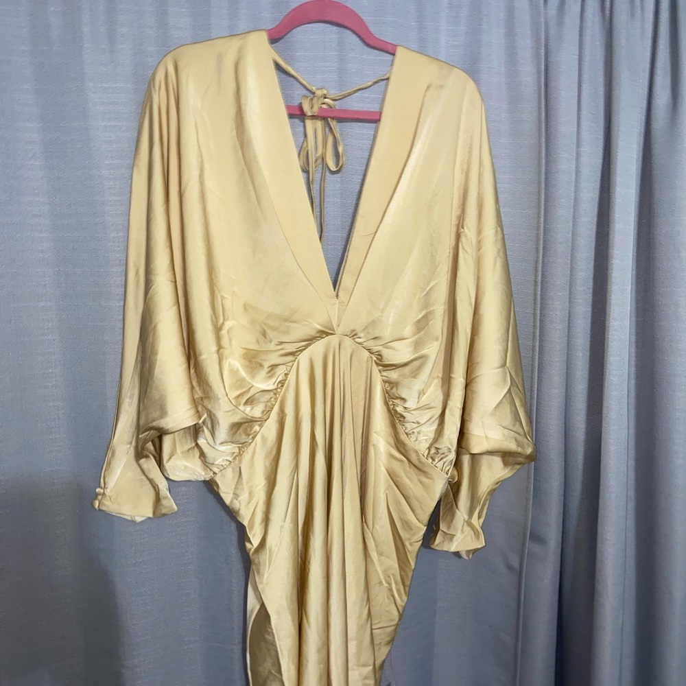 ASOS DESIGN Curve Batwing Satin Mini Dress, Bias Cut Skirt and Tie Back in Gold!
